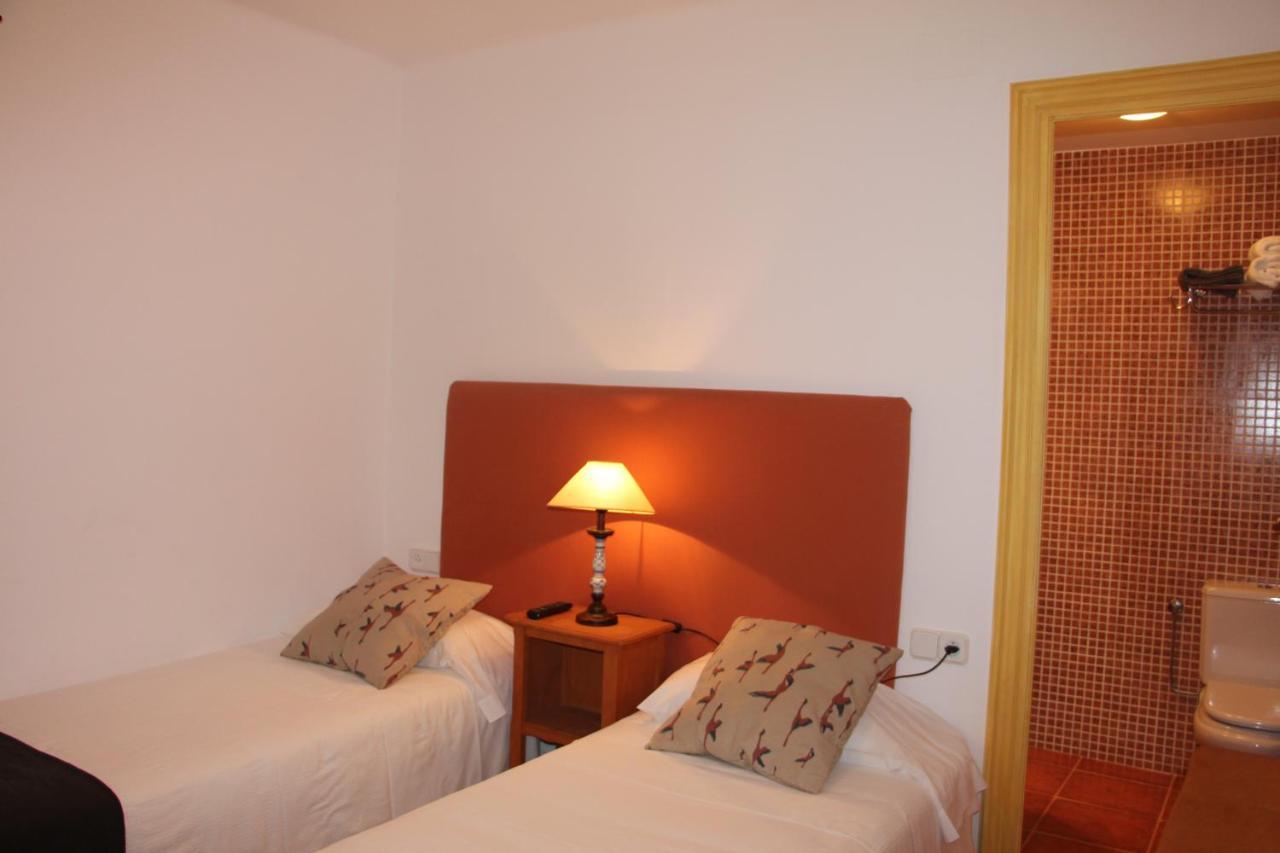 Hostal L'Ou De Reig Montseny Exterior photo