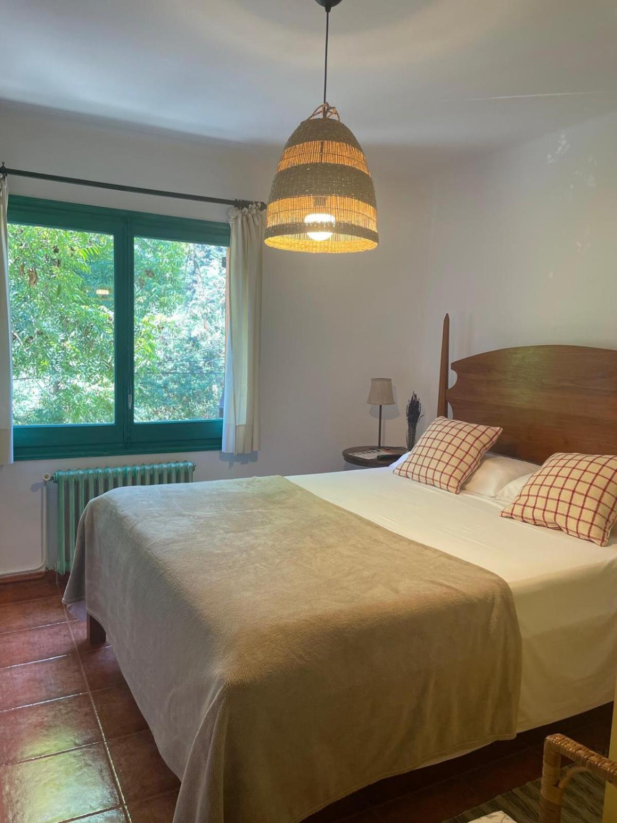 Hostal L'Ou De Reig Montseny Exterior photo