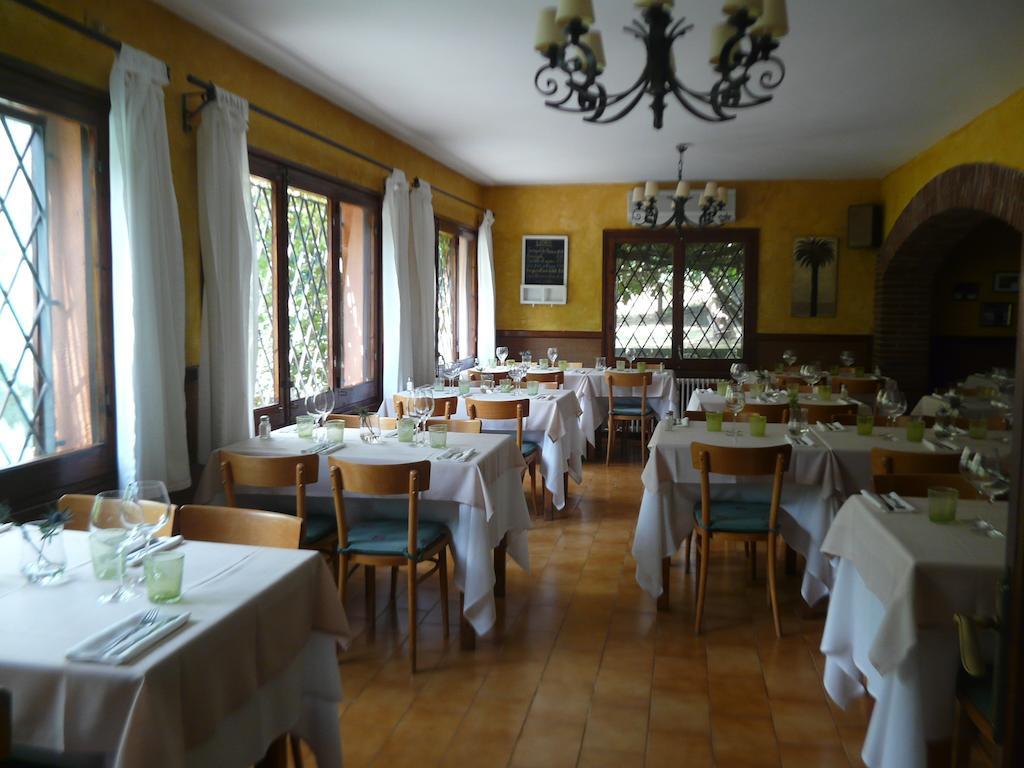 Hostal L'Ou De Reig Montseny Exterior photo
